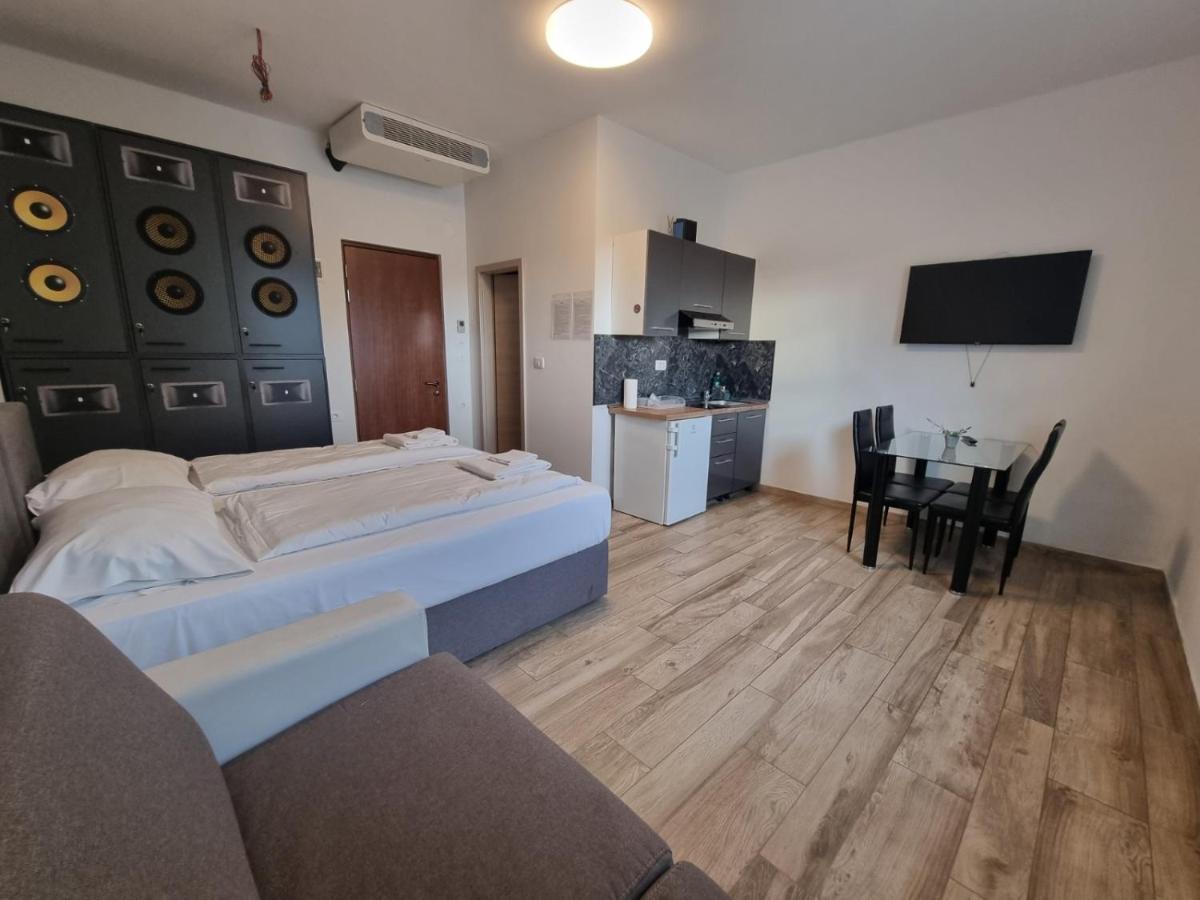 Artrock Residence Izola Luaran gambar